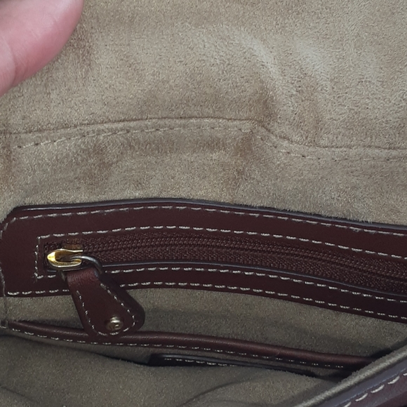 Liz Claiborne Authentic Leather Purse - Picture 10 of 15